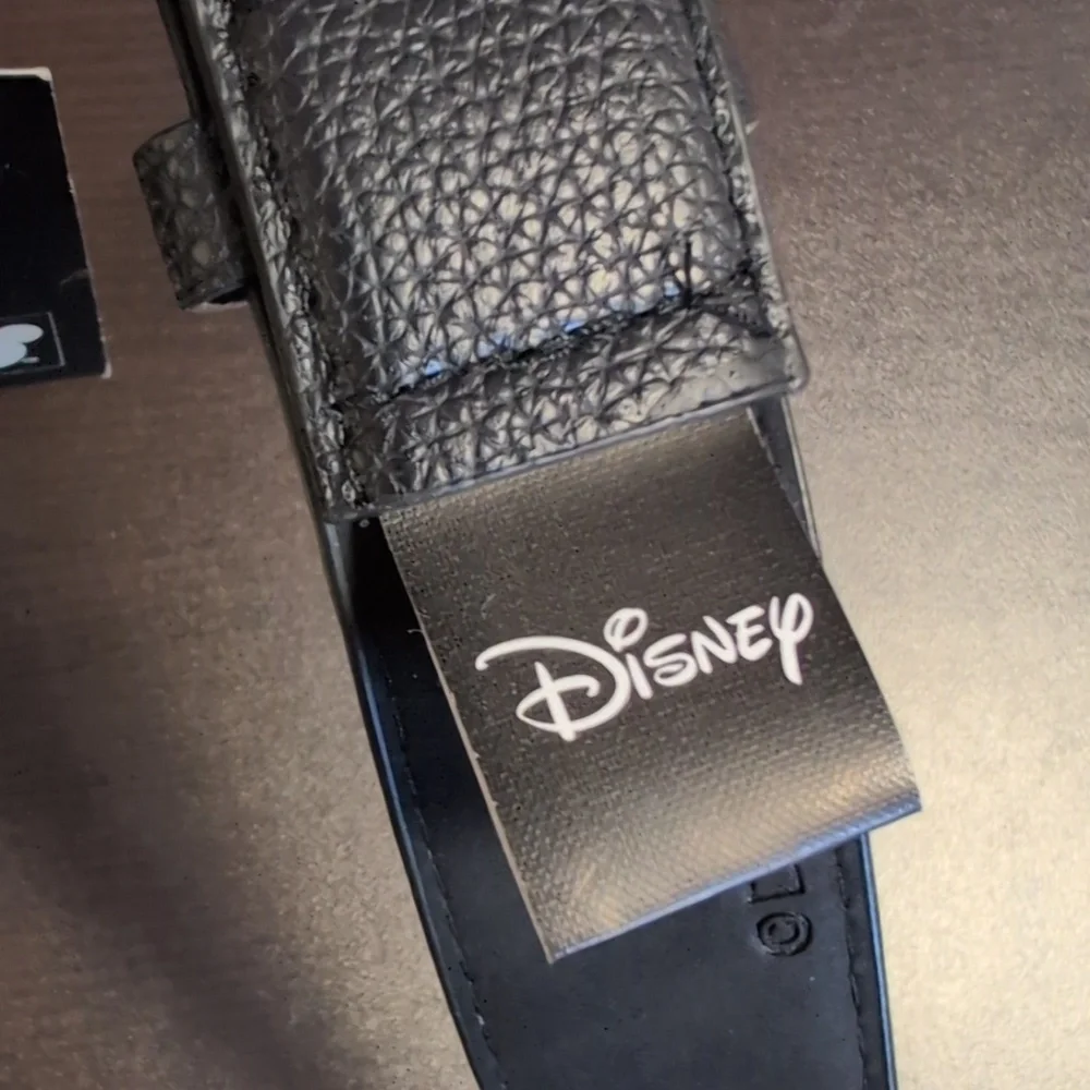 DISNEY 2024 Black Belt Size M Polished Metal Logo Buckle NWT
